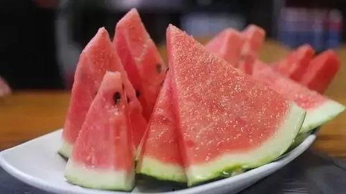 黑哥爆料吃瓜,娱乐圈惊天大瓜，真相令人震惊！